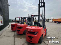 Forklift  hchi   3500kg  2 stuks voorraad