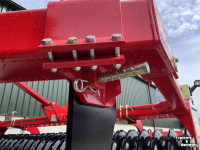 Deep subsoiler He-Va Sub-Tiller