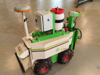Other lawn and garden equipment and accessories NAIO OZ Robot Z440 Multifunctionele robot machine