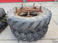 Wheels, Tyres, Rims & Dual spacers  Dubbellucht 16.9 - R38  5 ster molcon