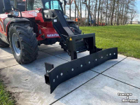 Rubber yard scraper Manitou Rubberschuif 2.65m