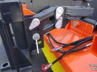 Sweeper Hofstede Veegmachine Model TOP-MT Borstel 60cm voor mini loader verreiker shovel heftruck
