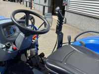 Horticultural Tractors Iseki TLE3410 tractor met voorlader