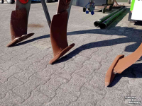 Deep subsoiler Unia Plow B4