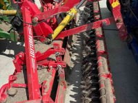 Seedbed combination  Kopeg zaaicombinatie: Lely rotoreg + Nordsten zaaimachine