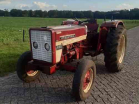 Tractor International Case ih international 323