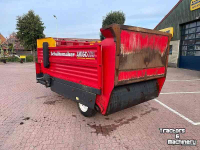 Silage-block distribution wagon Schuitemaker Amigo 30W Blokkendoseerwagen