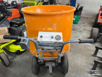 Sawdust spreader for boxes Flingk SE 250