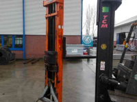Fork lift & Fork lift truck  HEFMAST IN DRIEPUNT