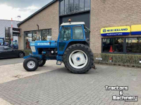 Tractor Ford 8210