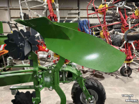 Ploughs Amazone Cayros XMS950-V 3+1 4 schaar