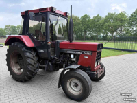 Tractor Case-IH 745 XL International 745XL