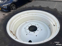 Wheels, Tyres, Rims & Dual spacers Vredestein 600/65R38 demo incl. velgen vast