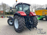 Tractor Case-IH Farmall 100M