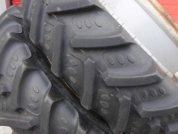 Wheels, Tyres, Rims & Dual spacers BKT 320/85R32-28 85% RT 855