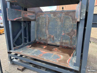 Bulk box tipper  Burg, kistenkantelaar, kantelaar