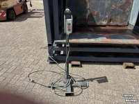 Bulk box tipper  Burg, kistenkantelaar, kantelaar