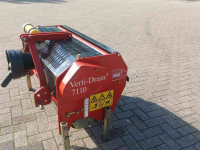 Meadow aerator Vertidrain Verti-Drain VD 7110 Beluchtingsmachine / Weidebeluchter