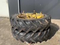 Wheels, Tyres, Rims & Dual spacers Vredestein 13.6R38