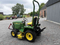 Horticultural Tractors John Deere 655 Diesel 4wd met maaidek fronthef