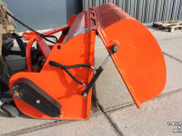 Flail mower Boxer LOW160 klepelmaaier met hydraulische laaglossende opvangbak