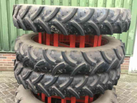 Wheels, Tyres, Rims & Dual spacers  300/95R46