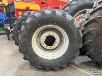 Wheels, Tyres, Rims & Dual spacers Michelin 540/65R30 MultiBIB / BKT 520/85R42 AgriMAX