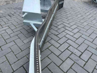 Manure scraper  Rubberen schuif met lepelbevestiging