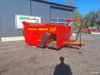 Silage-block distribution wagon Schuitemaker Amigo 20