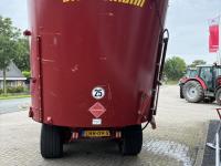 Vertical feed mixer Strautmann Verti-Mix 3101 Double Voermengwagen