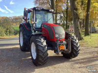 Tractor Valtra N121