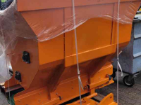 Sawdust spreader for boxes Flingk KSS 1015.  Nieuw