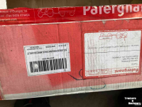 Diverse new spare-parts Kubota Luchtremset tbv  M95 /  MGX 105