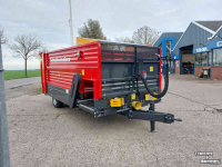 Silage-block distribution wagon Schuitemaker Amigo 40S blokkendoseerwagen