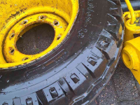Wheels, Tyres, Rims & Dual spacers  BKT 13.065X18 BKT AW702 WIEL 8-221-275