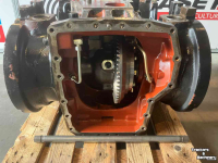 Diverse used spare-parts Case CS110