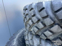 Wheels, Tyres, Rims & Dual spacers Galaxy 360/70R24 + 200/70R16