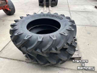 Wheels, Tyres, Rims & Dual spacers  14.9 28       2 stuks