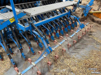 Seed drill Lemken Zirkon 7 + Saphir 7/300
