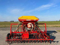 Seed drill Lely Polymat Pneumatische zaaimachine