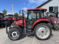 Tractor Case-IH Farmall 75 a