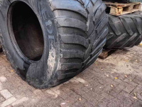 Wheels, Tyres, Rims & Dual spacers  850/50R30.5