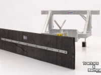 Other livestock equipment and accessories Qmac Modulo Rubber barn scraper 180cm Euro hookup