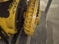 Diverse used spare-parts  Vloeistof koppeling voor mech. zuiger