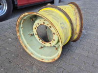 Wheels, Tyres, Rims & Dual spacers John Deere Lemmerz 15x26 velgen voor John Deere 10 gaats