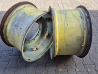 Wheels, Tyres, Rims & Dual spacers John Deere Lemmerz 15x26 velgen voor John Deere 10 gaats