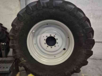 Wheels, Tyres, Rims & Dual spacers  600/65R34  + 710/75R42