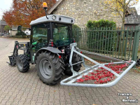 Horticultural Tractors Deutz Agrokid 230 + Stoll frontlader