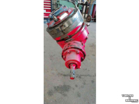 Diverse used spare-parts Peecon Tandwielkast