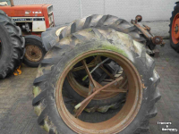Wheels, Tyres, Rims & Dual spacers Molcon 12,4-32